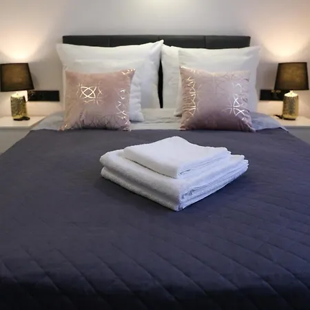 Cracow By Night Apartamento Cracóvia