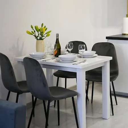 Cracow By Night Daire