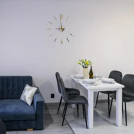 Cracow By Night Daire Krakow