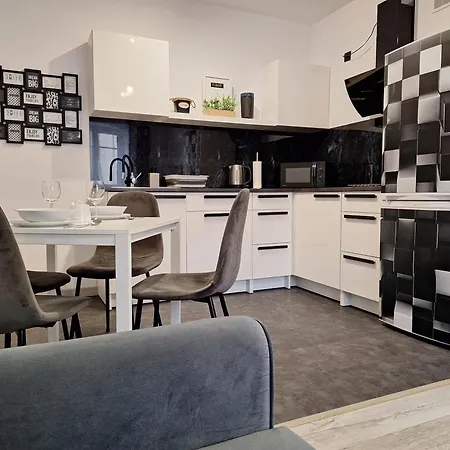 Cracow By Night Apartament Kraków